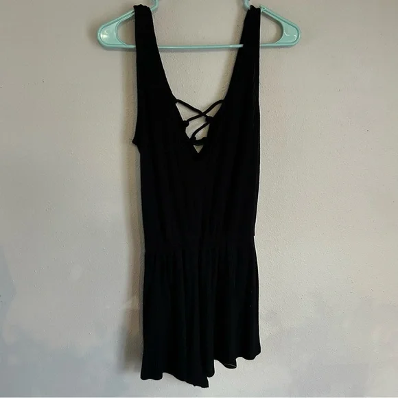 Black Ribbed Romper - Picture 4 of 5